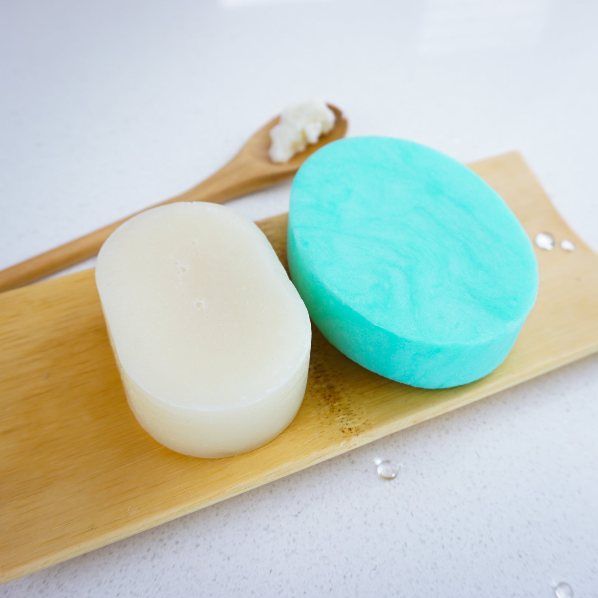 Peppermint hydrating shampoo and conditioner bars with added shea butter