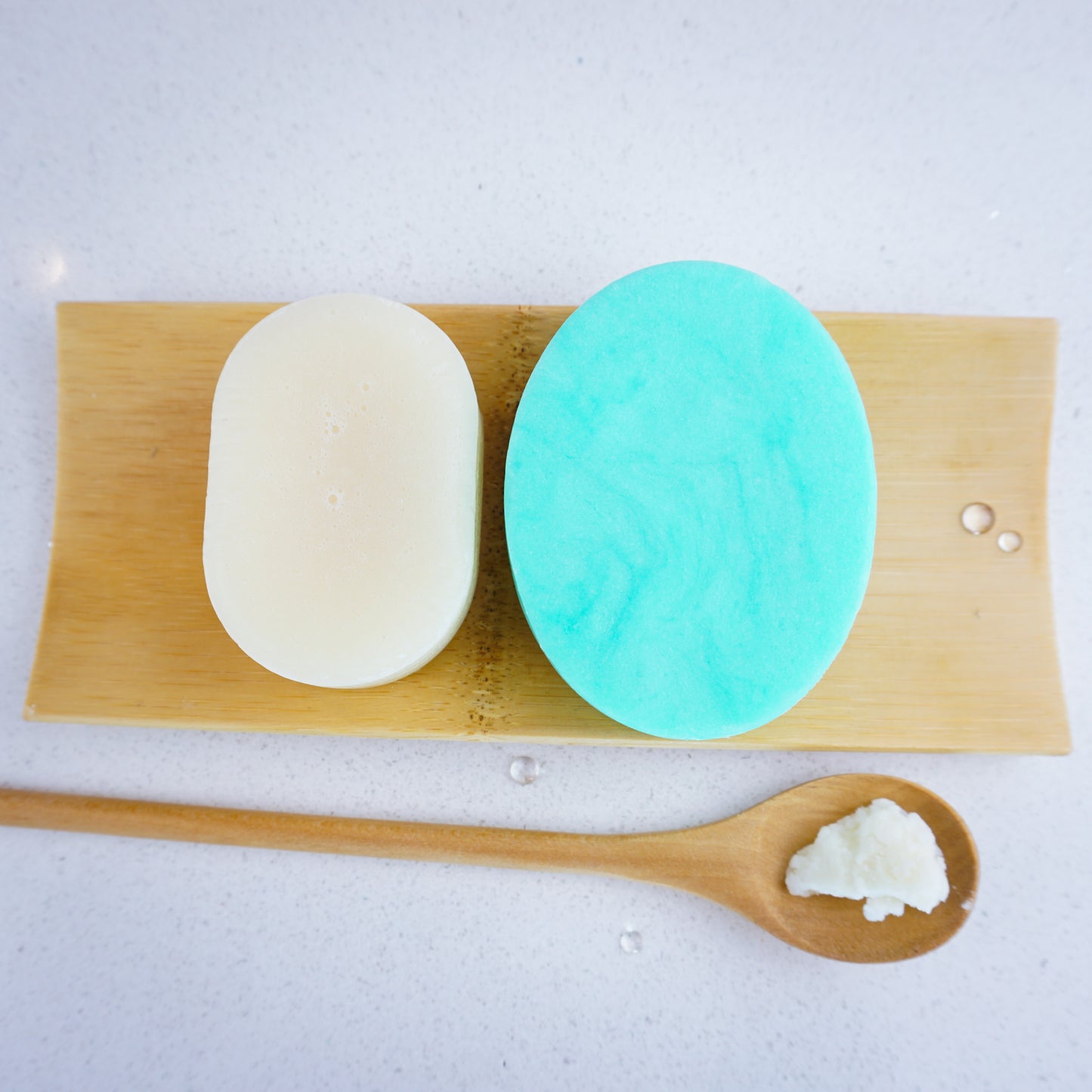 Peppermint Hydrating shampoo bar with a peppermint conditioner bar